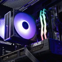 PC Gamer - RX 9070 - Ryzen 7 7800X3D