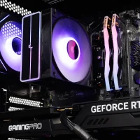 PC Gamer - RTX 5080 - i7 14700KF